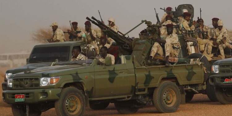 تهريب الوقود من ليبيا ينعش اقتصاد الحرب في دارفور ويدعم عمليات قوات الدعم السريع