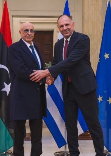 عقيلة يبحث مع وزير الخارجية اليونانية تفعيل التعاون البرلماني المشترك