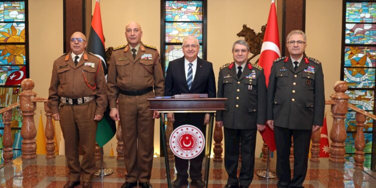 أنقرة ..تحطم طائرة خاصة يودي بحياة رئيس أركان الجيش الليبي محمد الحداد ومرافقيه