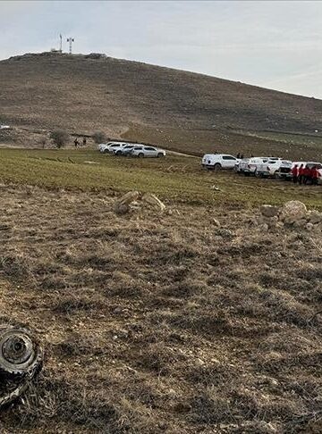 سي إن إن ترك: غموض يلفّ حادث تحطم طائرة رئيس الأركان الليبي والتحقيقات مستمرة