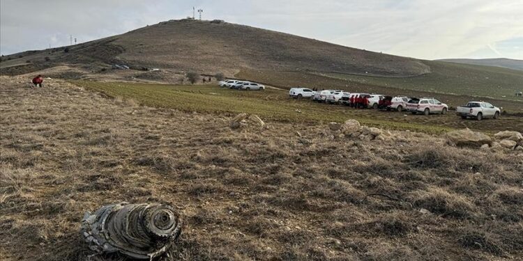 سي إن إن ترك: غموض يلفّ حادث تحطم طائرة رئيس الأركان الليبي والتحقيقات مستمرة