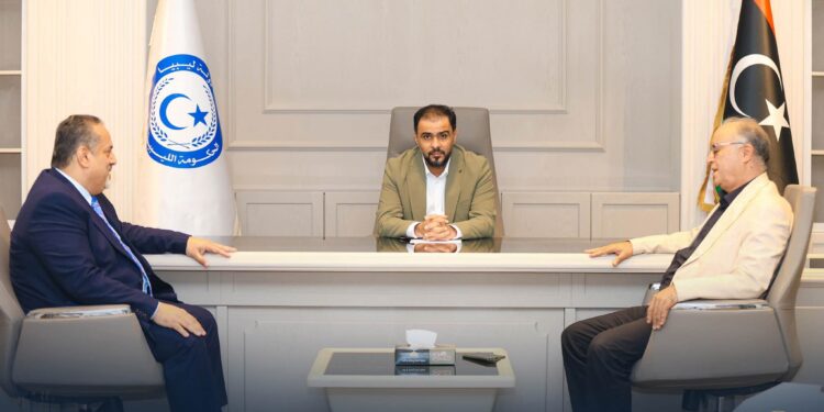 حماد والحاسي يبحثان مشاريع التخطيط والتطوير العمراني